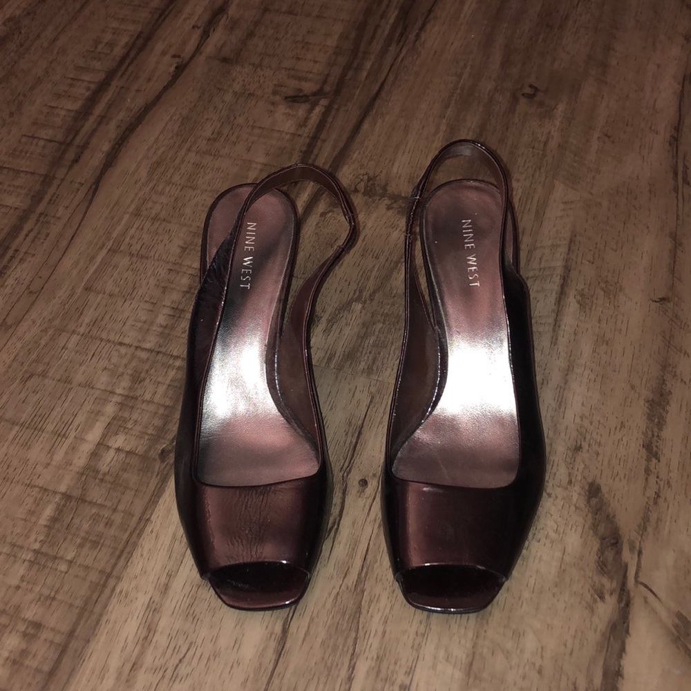 Brown/Burgundy Heels.